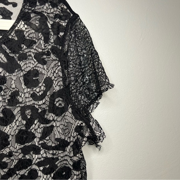Chico's Cheetah Chaser Black Lace Overlay Blouse Liquid Knit Nylon Top Size XL - Picture 5 of 11